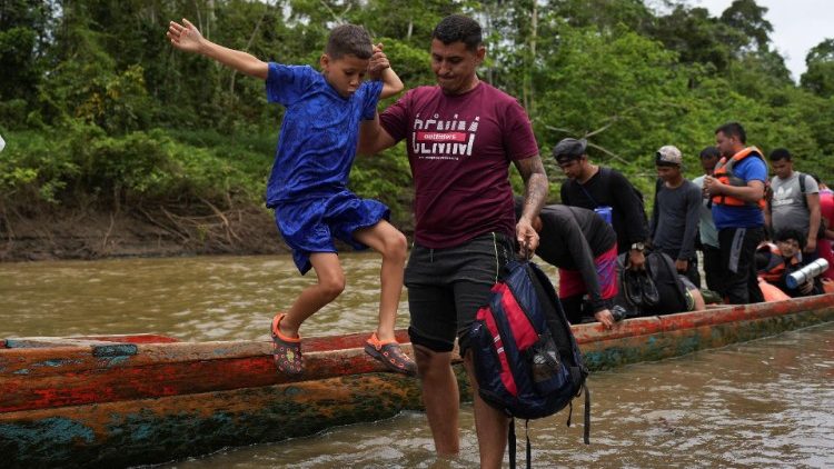 Guterres: Los migrantes, importante contribución a las sociedades