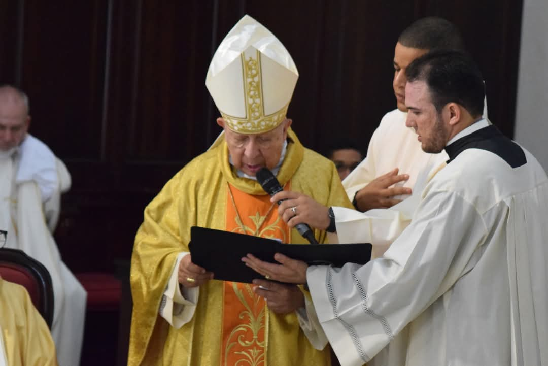 Ramón Benito de la Rosa y carpio; 60 años de entrega, servicio y devoción a la virgen de la Altagracia