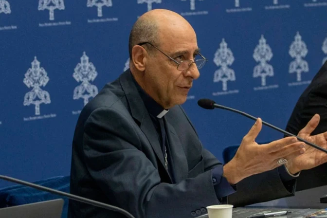 Cardenal Víctor Manuel "Tucho" Fernández, prefecto del Dicasterio para la Doctrina de la Fe en el Vaticano. | Crédito: Daniel Ibáñez / EWTN News.