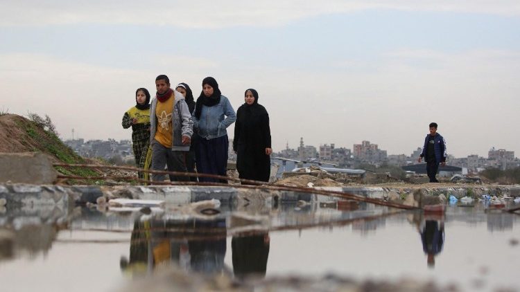 Líderes religiosos y culturales judíos de Estados Unidos: Limpiar Gaza de palestinos es abominable (con licencia de AFP )