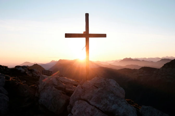 La paz se logra cuando Jesús está en el centro de la vida personal y familiar, afirma obispo